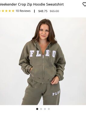 Fleo Weekender Crop Zip Hoodie Sweatshirt